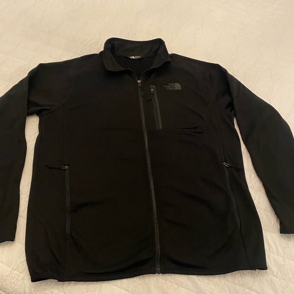 The North Face Men’s Black Lightweight Full-Zip Jacket